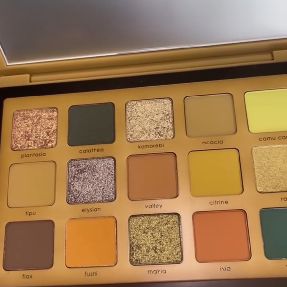 Natasha Denona Gold and Green Eyeshadow Yucca Palette